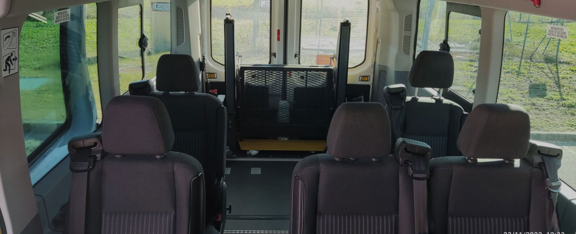 Trasporto disabili con mezzi dotati di pedane idrauliche